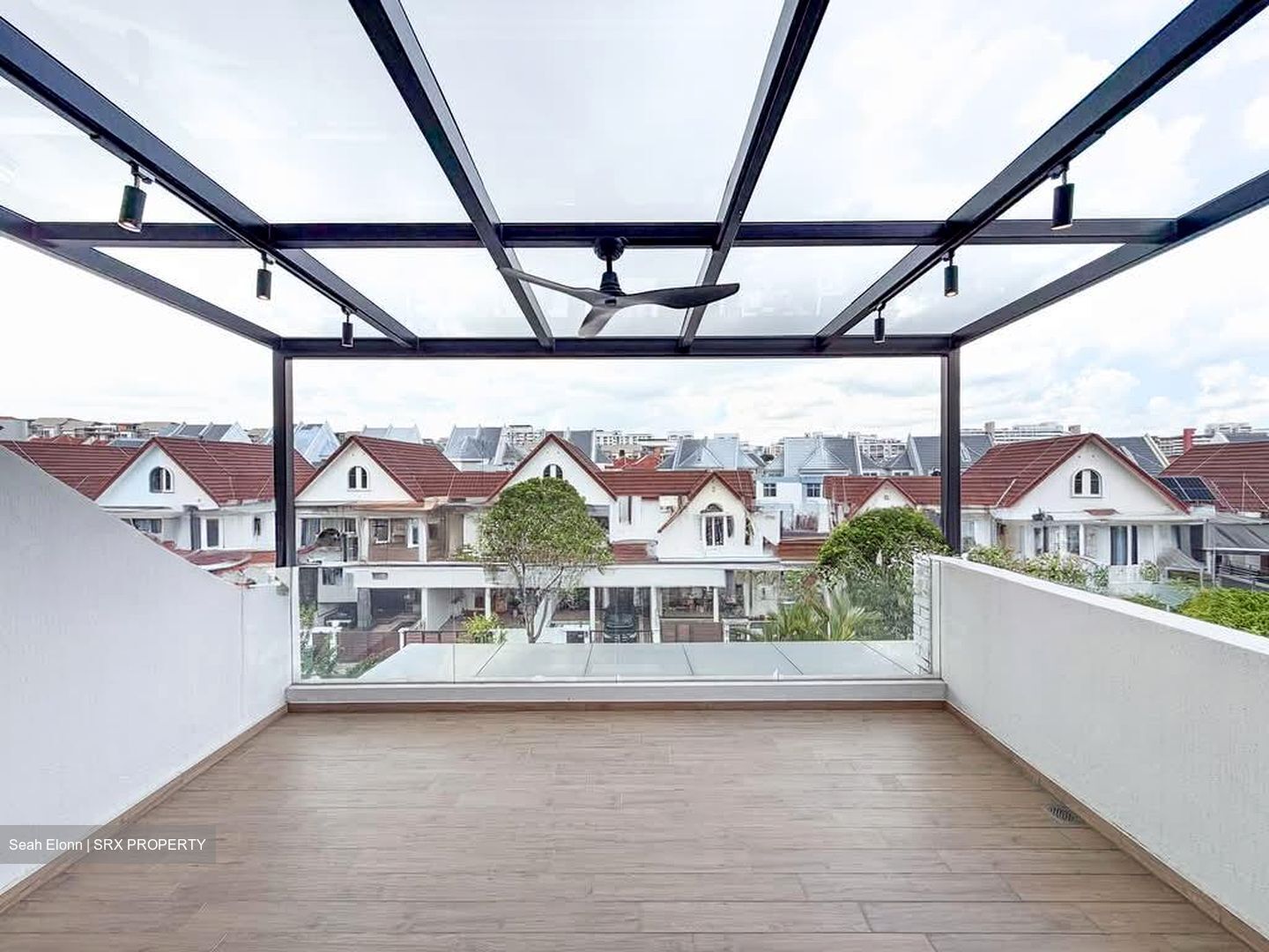 Parry Park (D19), Terrace #574192991